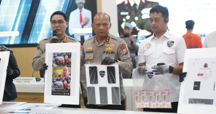 Polda Jatim Amankan Tiga Tersangka Pembuat dan Penyebar Video Hoax Catut Nama Gubernur