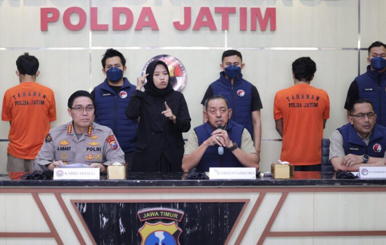 Berhasil Gagalkan Penyelundupan Sabu 21 Kg Jaringan Internasional, Polda Jatim Selamatkan 100 Ribu Jiwa