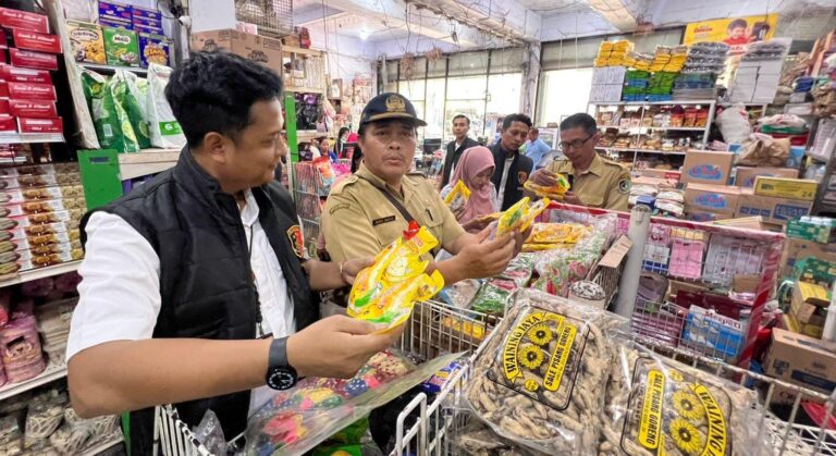 Satgas Pangan Polresta Banyuwangi Sidak Sejumlah Minimarket