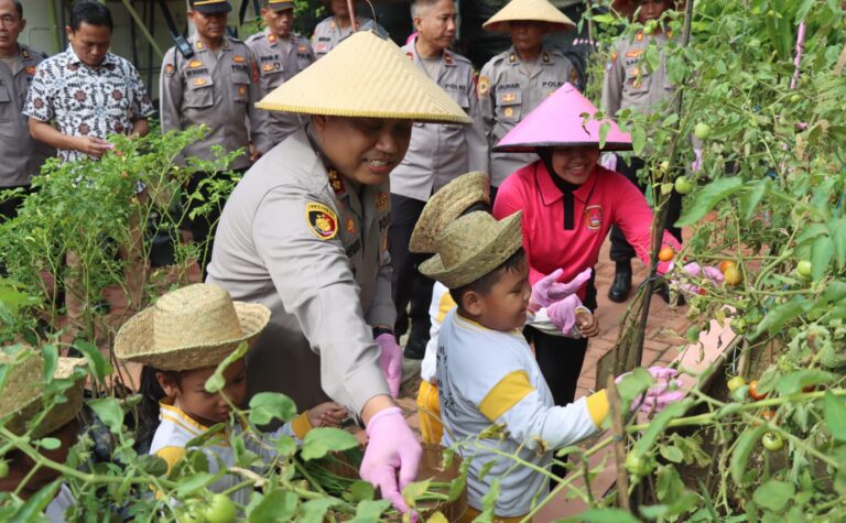 Polres Pamekasan Wujudkan Ketahanan Pangan Kembangkan Budidaya Lele dan Hortikultura