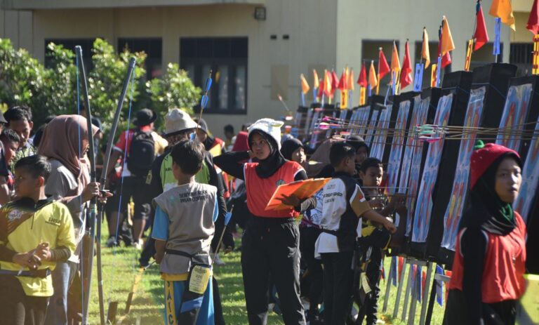 Sambut Hari Bhayangkara ke -79 Polres Bondowoso Gelar Kejuaraan Panahan