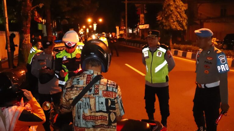 Polres Ponorogo Gelar Razia Malam, Premanisme dan Balapan Liar Jadi Atensi