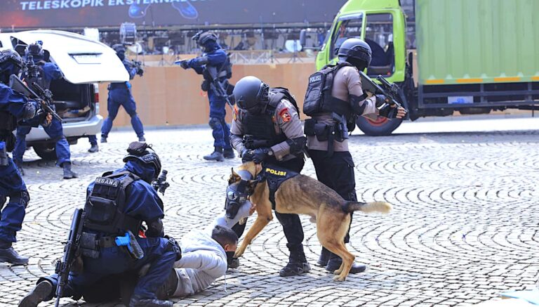 #HariBhayangkaraKe-79: Motor Layang, Pasukan Turangga, dan K9 Akan Meriahkan Hari Bhayangkara ke-79 di Monas