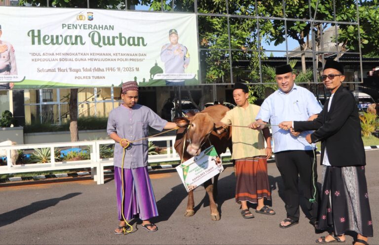 Idul Adha 1446 H, Polres Tuban Distribusikan 6 Ekor Sapi dan 27 Kambing