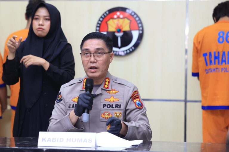 Polda Jatim Berhasil Ungkap Kasus Tindak Pidana ITE Pornografi Anak Motif Cemburu