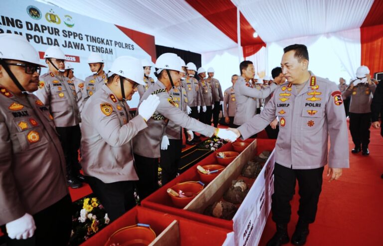 Kapolri Groundbreaking 24 SPPG Jateng, Dukung Penuh Program MBG