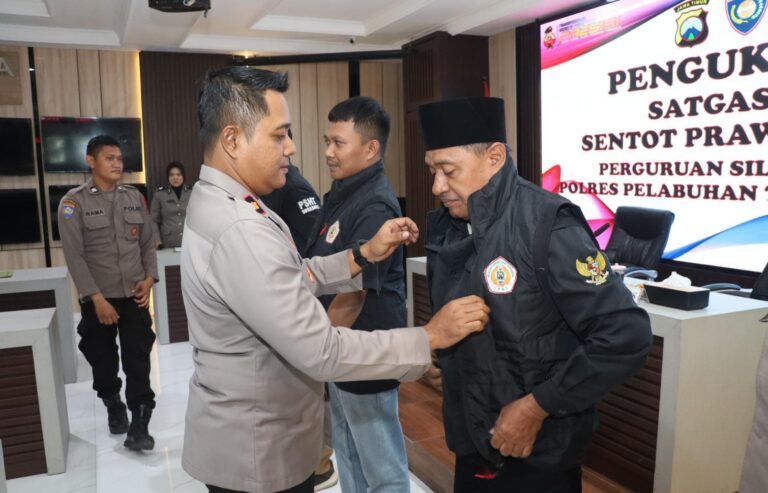 Polres Pelabuhan Tanjungperak Kukuhkan Satgas Sentot Prawirodirdjo Amankan Malam Satu Suro