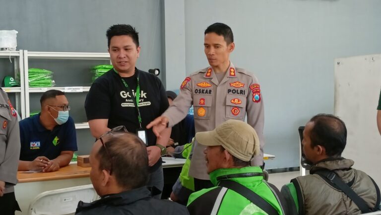 Hari Bhayangkara ke-79: Polresta Malang Kota Dua Hari Bhakti Kesehatan Gratis ke Ratusan Driver Ojol