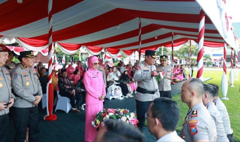 Sebanyak 2.967 Personel Polda Jatim Naik Pangkat di Hari Bhayangkara ke-79