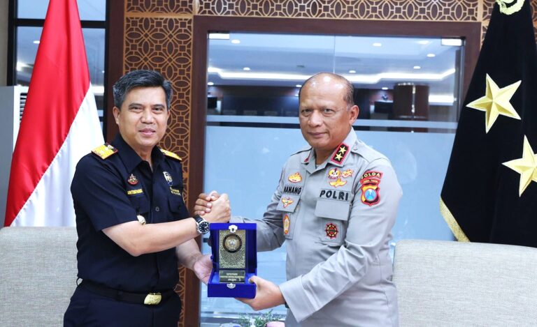 Perkuat Sinergi, Polda Jatim dan Bea Cukai Tingkatkan Pengawasan Barang Ilegal
