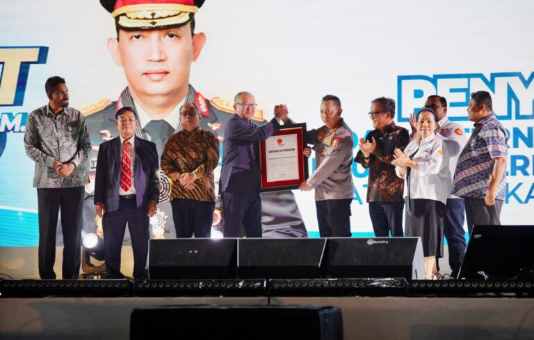 Kapolri: Penghargaan ITUC Tak Terlepas Dari Peran Serikat Buruh Indonesia