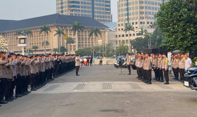 1.632 Polisi dikerahkan Amankan Aksi Ojol di Silang Selatan Monas