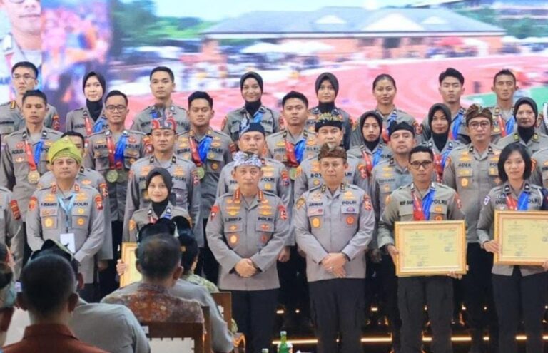 Kapolri Apresiasi 45 Atlet Berprestasi di Ajang WPFG
