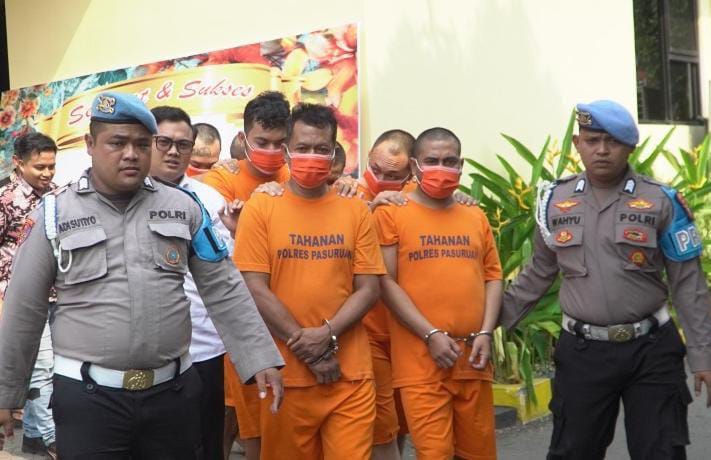 Polres Pasuruan Berhasil Ungkap 4 Kasus Menonjol dan Amankan 5 Tersangka