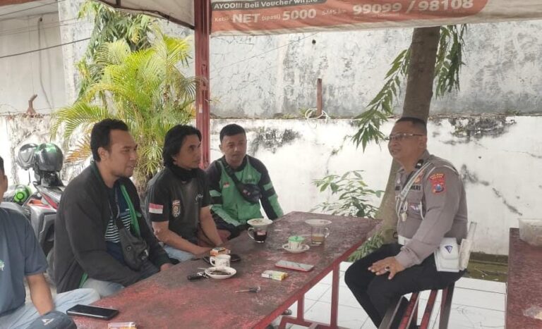 Operasi Patuh Semeru 2025 Polres Ngawi Ngopi Bareng Komunitas Ojol Beri Edukasi Kamseltibcarlantas