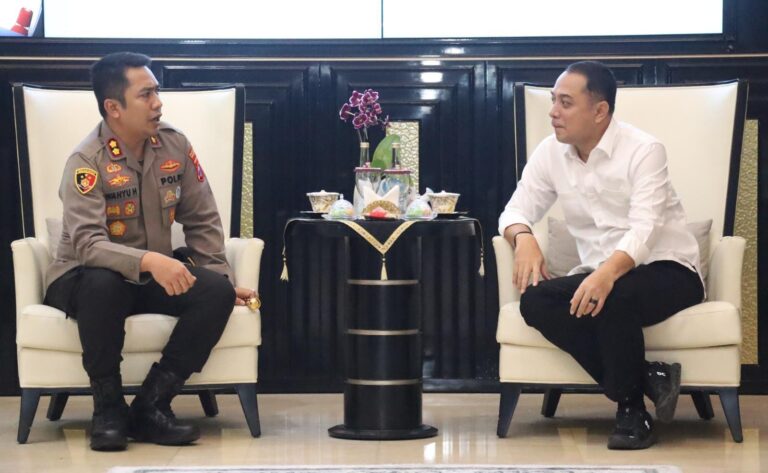 Walikota Eri Cahyadi dan Kapolres Pelabuhan Tanjungperak Kolaborasi Ciptakan Kota Surabaya Aman