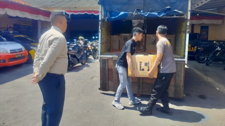 Polisi Berhasil Gagalkan Penyelundupan Arak Bali Truk Pengangkut Diamankan di Jember