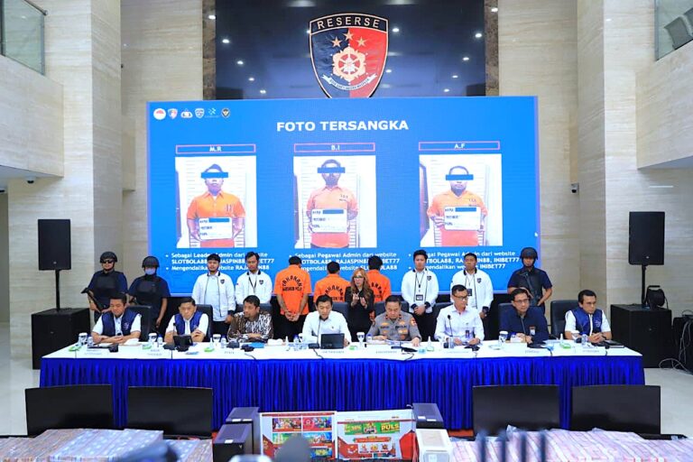 Polri Ungkap Sindikat Judi Online Jaringan Internasional, Sita Rp16,4 Miliar dan Bekukan 76 Rekening