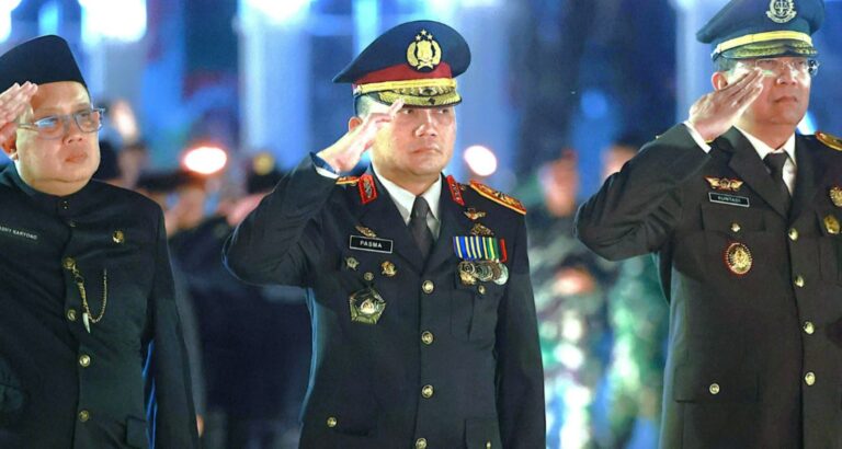 Hadiri Renungan Suci Jelang HUT ke-80 Wakapolda Jatim : Semangat Juang Pahlawan Harus Terus Kita Teladani