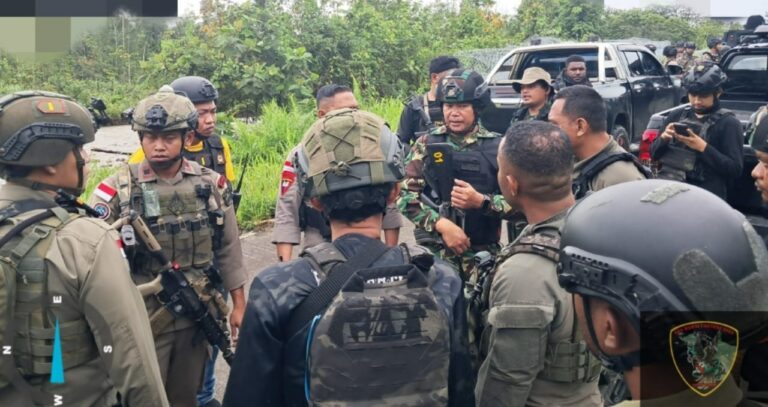 Satgas Ops Damai cartenz dan Aparat TNI-Polri Berhasil Mengevakuasi Korban Selamat dari Aksi KKB di Yahukimo