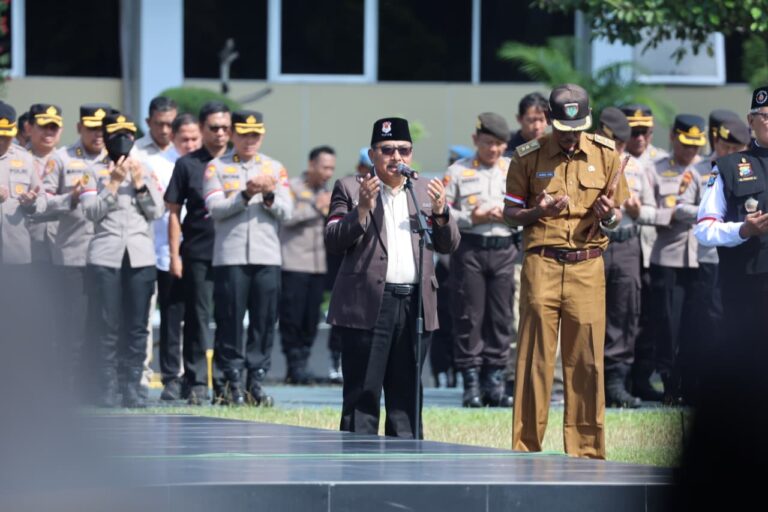 Polda Jawa Timur Gelar Apel dan Doa Bersama Forkopimda dan Puluhan Ormas Untuk Jogo Jatim