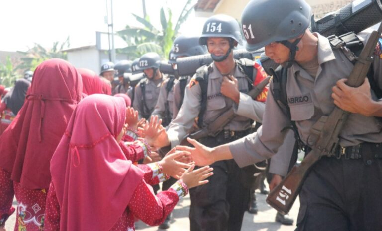 Outbound Tupdasbhara: 247 Siswa Diktukba Polri SPN Polda Jatim Ditempa di Jalur 26 KM