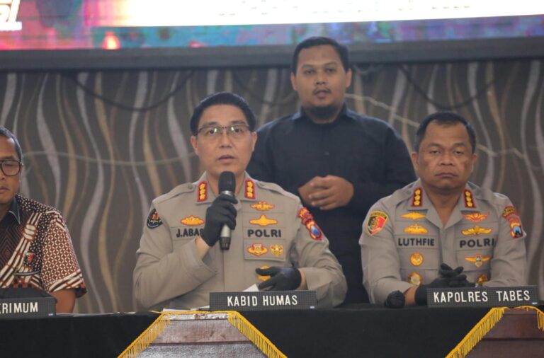 Polda Jatim Ungkap Fakta Kerusuhan di Surabaya Amankan 315 orang Tetapkan 33 Tersangka