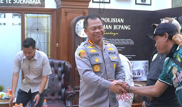 Gabungan Belasan Ormas Datangi Polrestabes Surabaya Nyatakan Komitmen Jogo Suroboyo Damai