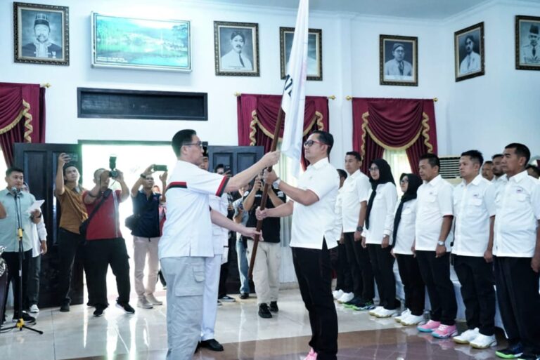 Semangat Baru di Dunia Bola Voli AKBP Raden Erik Bangun Prakasa Resmi Pimpin PBVSI Kabupaten Magetan