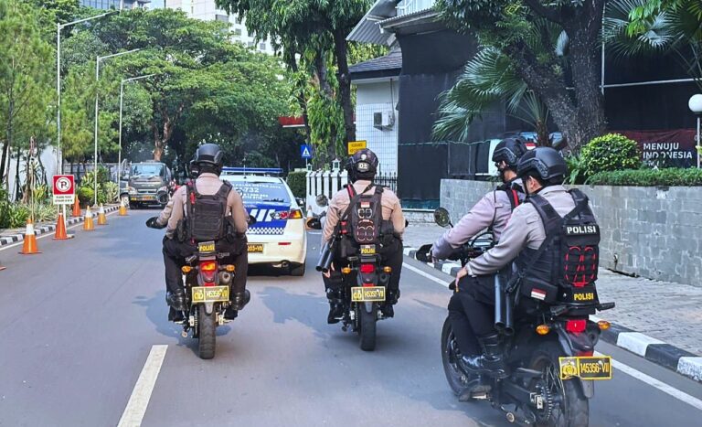 Ciptakan Rasa Aman Polisi Kembali Laksanakan Patroli Skala Besar di Jakarta