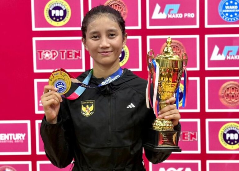 Polri Berprestasi, Polwan Sumut Sabet Emas di Piala Dunia Kickboxing Uzbekistan