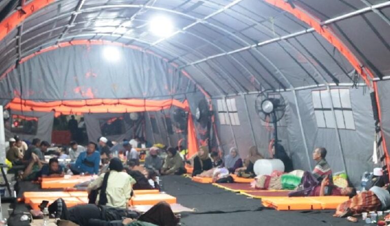 Polda Jatim Siapkan Posko Crisis Center di RS Bhayangkara Surabaya Untuk Keluarga Korban Robohnya Bangunan Ponpes Al-Khoziny