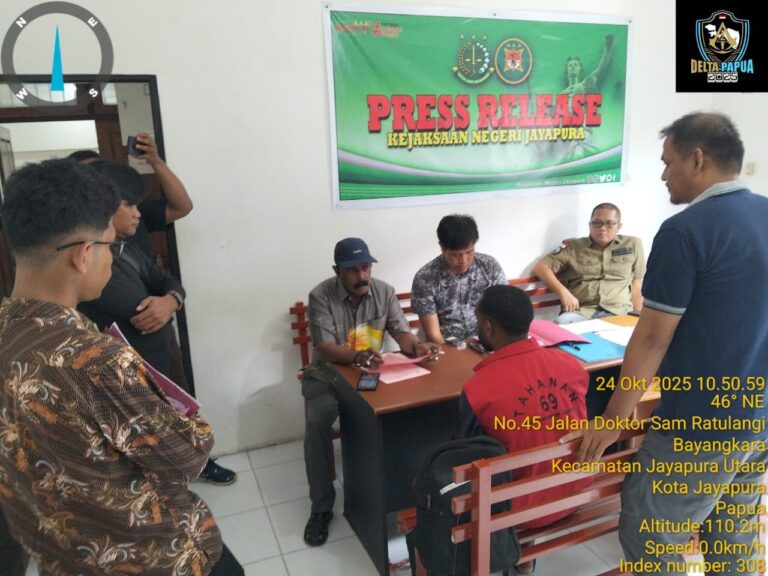 Satgas Operasi Damai Cartenz 2025 Serahkan Tersangka dan BB Tahap II di Kejaksaan Negeri Jayapura
