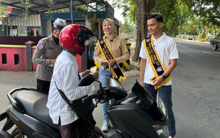 Polres Sumenep Edukasi Masyarakat Tertib Lalin Melalui Polantas Menyapa