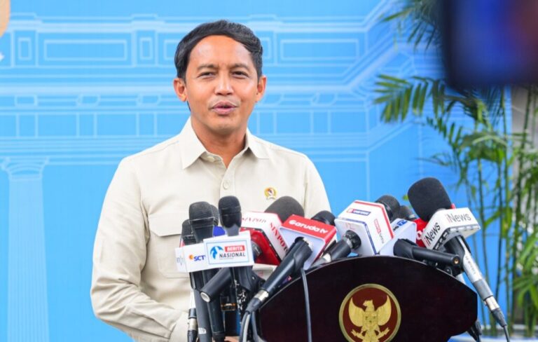 Menhut: Saya Sangat Terbantu Dengan Adanya Anggota Polri di Kemenhut