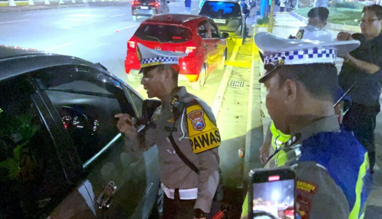 Polisi Gelar Razia Pengemudi Usai Pesta Halloween di Surabaya, Antisipasi Laka Lantas