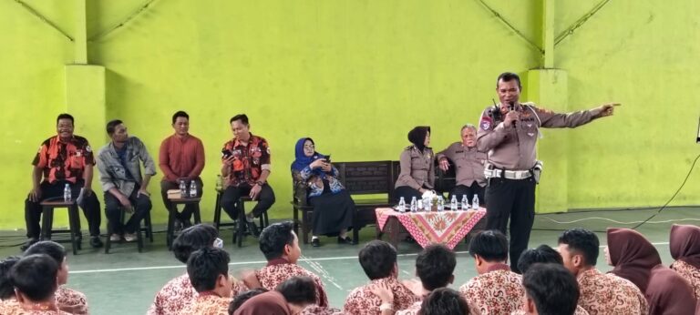 Polresta Sidoarjo Gencarkan Edukasi Tertib Lalu Lintas di Sidoarjo