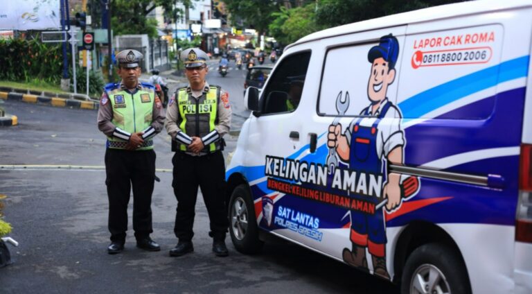 Polres Gresik Turunkan Mobil ‘KELINGAN AMAN’ Layanan Gratis Libur Nataru
