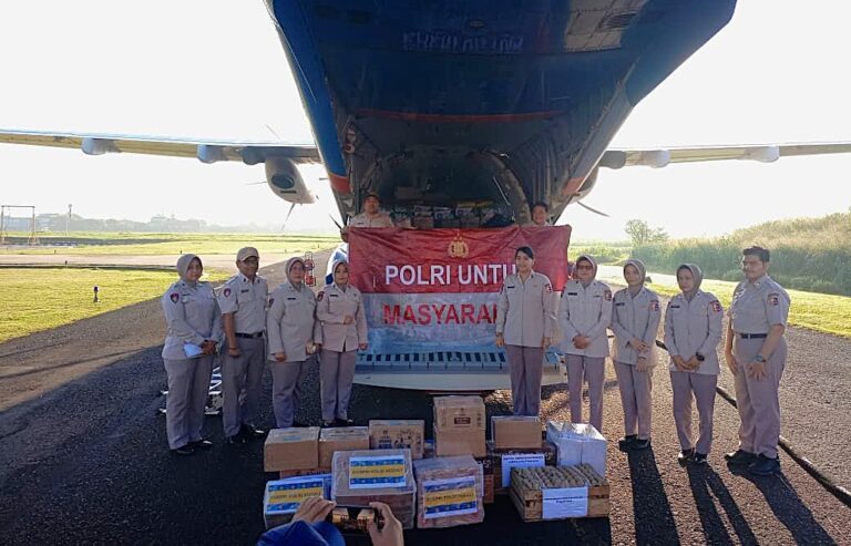 Gotong Royong untuk Saudara Kita: Polri Persilakan Masyarakat Menyalurkan Bantuan Logistik melalui Posko Pondok Cabe