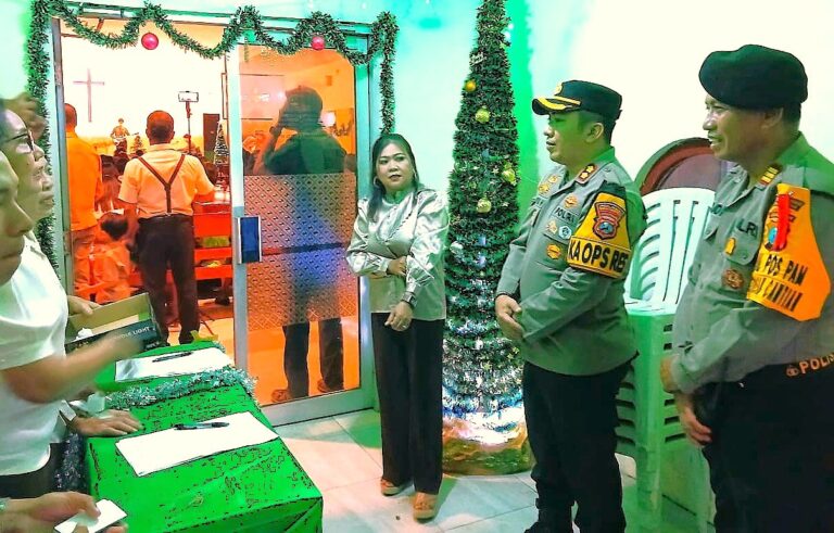 Jelang Perayaan Natal Polres Pelabuhan Tanjungperak Pastikan Keamanan Gereja