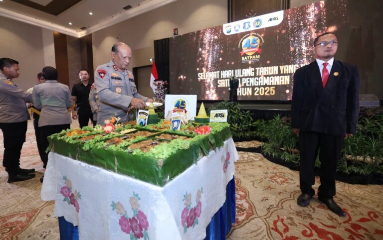 Polda Jatim Peringati HUT Satpam ke-45 Luncurkan Layanan Polisi Penolongku