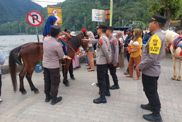 Libur Nataru Polres Magetan Tingkatkan Patroli di Wisata Telaga Sarangan