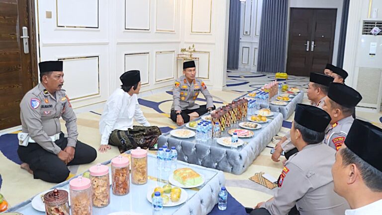Awali Tugas Kapolres Blitar Kota Silaturahmi ke Tokoh Ulama