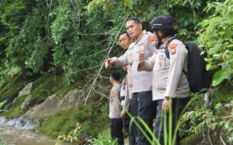 Polres Bondowoso Terjunkan Personel Pencarian Korban Hanyut di Sungai Sampeanbaru