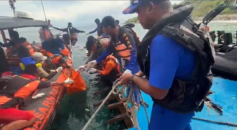 Polda NTT Konfirmasi Penemuan Satu Lagi Jenazah di Bangkai KM Putri Sakinah