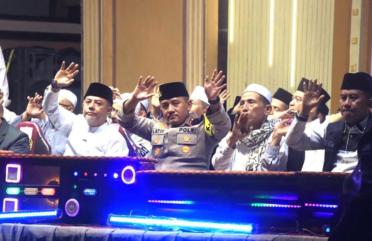 Kapolres Probolinggo: Malam Pergantian Tahun Kondusif, Masyarakat Gelar Sholawat dan Doa Bersama