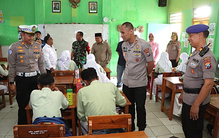 SPPG Polres Pasuruan Kota Layani 1.635 Penerima Manfaat MBG di 11 Sekolah