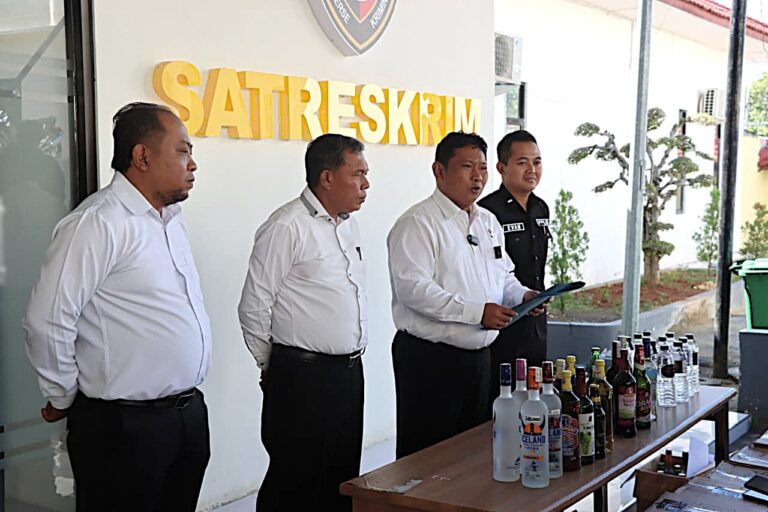 Jelang Ramadhan Polres Pamekasan Gelar Razia Miras