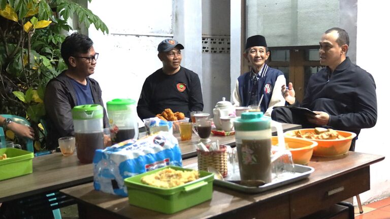 Sambang Kamtibmas: Kapolresta Malang Kota Menjaring Aspirasi Warga, Menjaga Lingkungan Terkecil Tetap Aman dan Kondusif