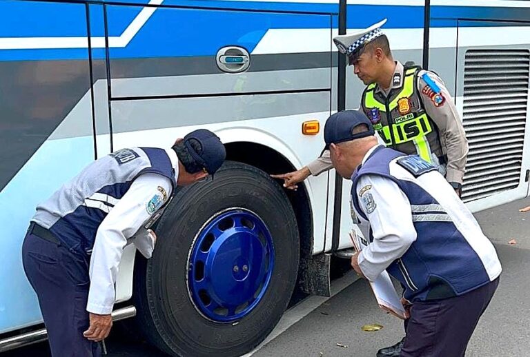 Operasi Keselamatan Semeru 2026 Polres Mojokerto Kota Pastikan Kelaikan Angkutan Umum